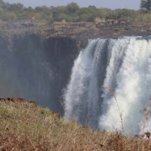 Guided Tour of Victoria Falls – Discover the Smoke That Thunders